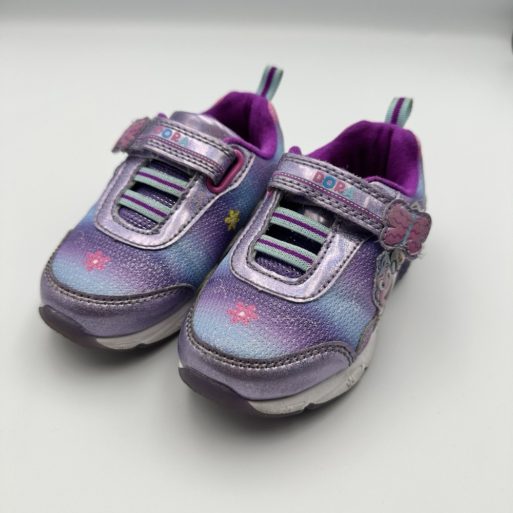 Dora the Explorer Light Up Sneakers Purple Toddler Girls Size 8 Floral